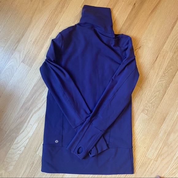 Lululemon In Stride Jacket in Purple size 4 - Picture 3 of 6